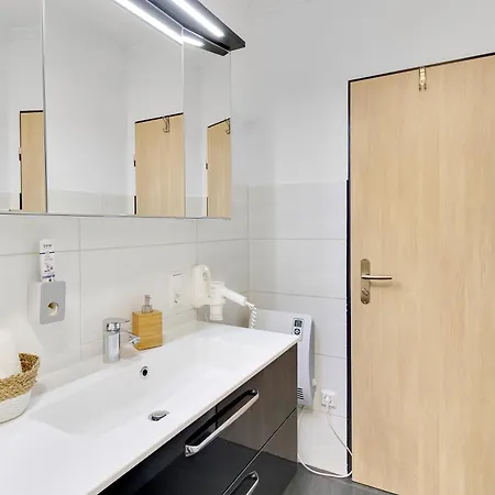 Deluxe Mit Private Sauna Apartman *